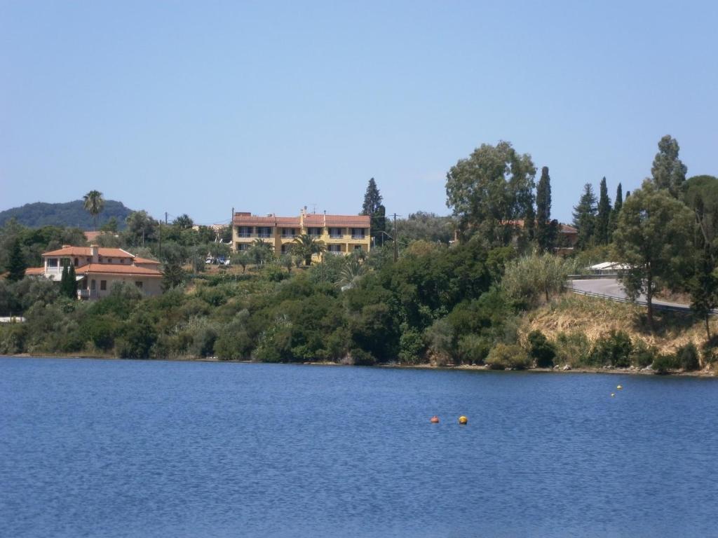 Athineos Apartments Kommeno  Dış mekan fotoğraf